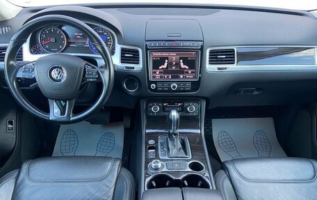 Volkswagen Touareg III, 2017 год, 3 000 000 рублей, 16 фотография