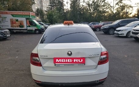 Skoda Octavia, 2018 год, 1 000 000 рублей, 2 фотография