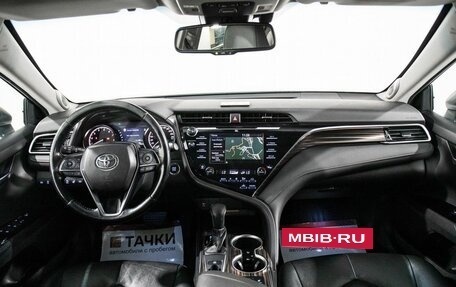 Toyota Camry, 2019 год, 2 530 000 рублей, 8 фотография