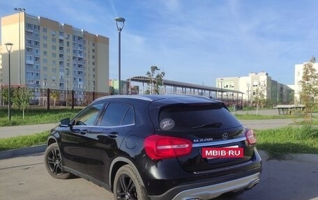 Mercedes-Benz GLA, 2015 год, 1 800 000 рублей, 4 фотография