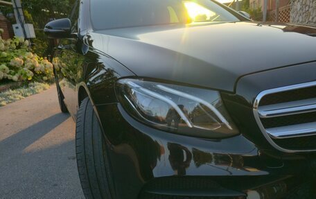 Mercedes-Benz E-Класс, 2019 год, 3 290 000 рублей, 4 фотография