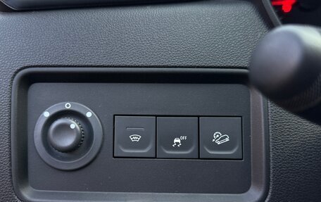 Renault Duster, 2022 год, 1 750 000 рублей, 17 фотография