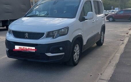 Peugeot Rifter I, 2020 год, 2 090 000 рублей, 5 фотография