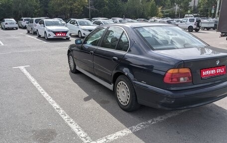 BMW 5 серия, 2001 год, 550 000 рублей, 1 фотография