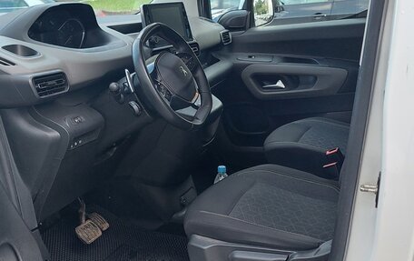 Peugeot Rifter I, 2020 год, 2 090 000 рублей, 9 фотография