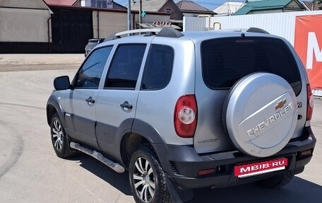 Chevrolet Niva I рестайлинг, 2013 год, 500 000 рублей, 3 фотография