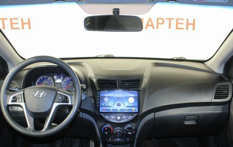 Hyundai Solaris II рестайлинг, 2014 год, 715 000 рублей, 15 фотография