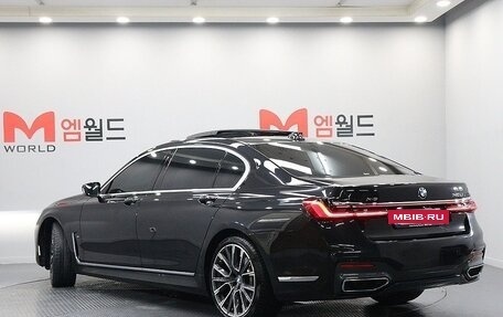 BMW 7 серия, 2021 год, 7 120 000 рублей, 4 фотография