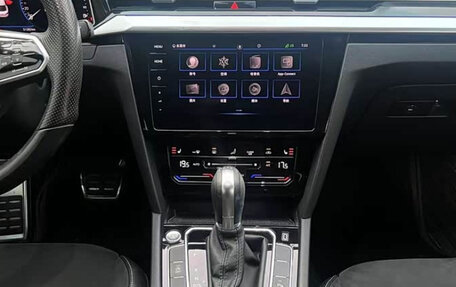 Volkswagen Passat CC, 2021 год, 2 380 000 рублей, 10 фотография