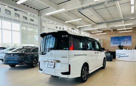 Honda Stepwgn IV, 2016 год, 2 399 999 рублей, 6 фотография