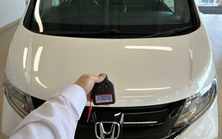 Honda Stepwgn IV, 2016 год, 2 399 999 рублей, 31 фотография