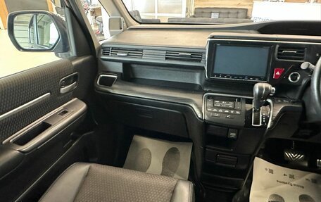 Honda Stepwgn IV, 2016 год, 1 999 999 рублей, 14 фотография