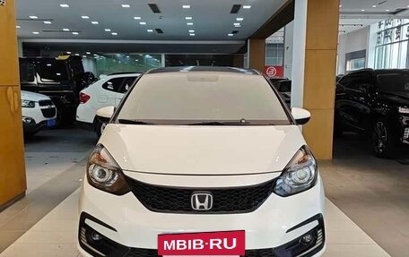 Honda Fit, 2022 год, 1 184 000 рублей, 2 фотография