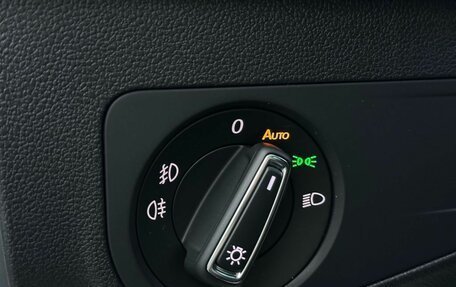 Volkswagen Tiguan I, 2018 год, 2 599 000 рублей, 34 фотография