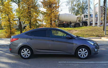 Hyundai Solaris II рестайлинг, 2015 год, 870 000 рублей, 5 фотография