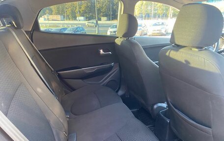 KIA Rio III рестайлинг, 2012 год, 750 000 рублей, 12 фотография