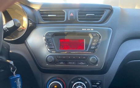 KIA Rio III рестайлинг, 2012 год, 750 000 рублей, 15 фотография