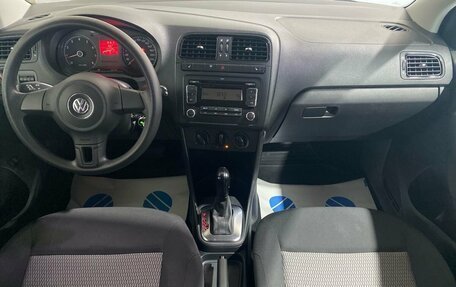 Volkswagen Polo VI (EU Market), 2011 год, 850 000 рублей, 17 фотография