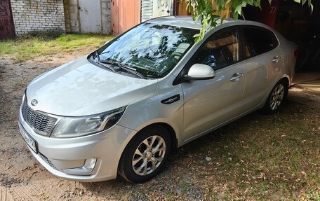 KIA Rio III рестайлинг, 2013 год, 995 000 рублей, 10 фотография