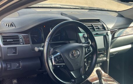 Toyota Camry, 2017 год, 1 690 000 рублей, 8 фотография