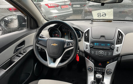 Chevrolet Cruze II, 2013 год, 725 000 рублей, 10 фотография