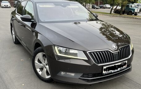 Skoda Superb III рестайлинг, 2016 год, 1 750 000 рублей, 2 фотография