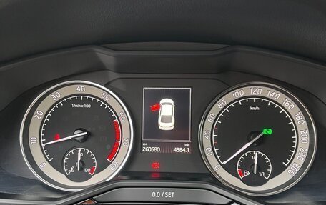 Skoda Superb III рестайлинг, 2016 год, 1 750 000 рублей, 8 фотография