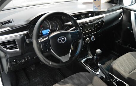 Toyota Corolla, 2013 год, 1 030 000 рублей, 11 фотография