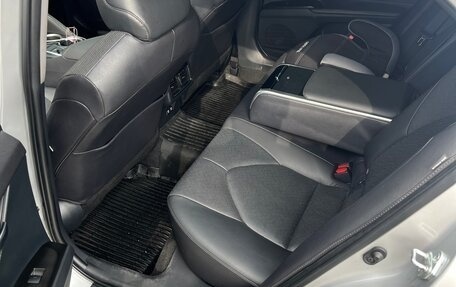 Toyota Camry, 2021 год, 3 950 000 рублей, 5 фотография