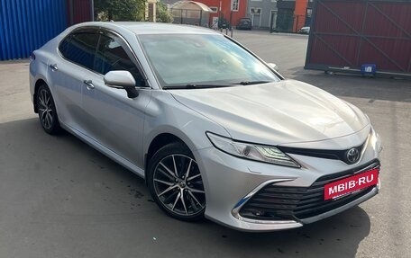 Toyota Camry, 2021 год, 3 950 000 рублей, 13 фотография