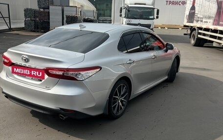 Toyota Camry, 2021 год, 3 950 000 рублей, 12 фотография