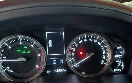 Toyota Land Cruiser 200, 2018 год, 7 700 000 рублей, 14 фотография