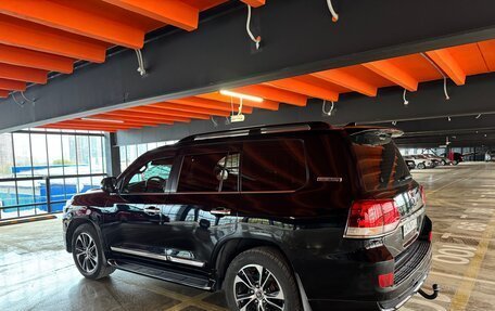 Toyota Land Cruiser 200, 2018 год, 7 700 000 рублей, 8 фотография
