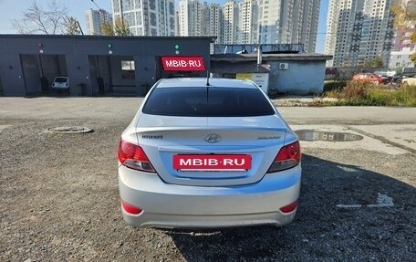 Hyundai Solaris II рестайлинг, 2011 год, 590 000 рублей, 4 фотография