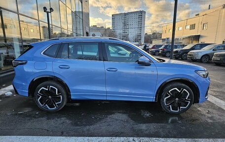 Volkswagen Tiguan, 2024 год, 5 600 000 рублей, 3 фотография