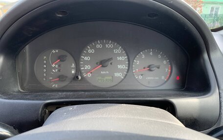 Mazda Familia, 1999 год, 320 000 рублей, 2 фотография