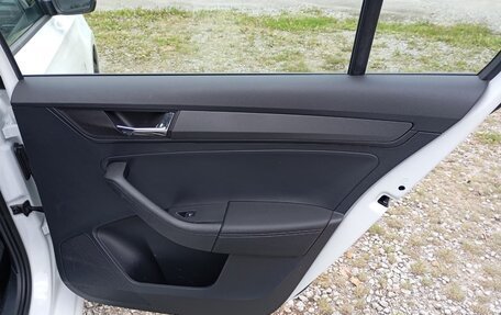 Skoda Rapid II, 2022 год, 1 649 000 рублей, 20 фотография