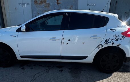 Renault Megane III, 2014 год, 700 000 рублей, 2 фотография