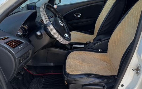 Renault Megane III, 2014 год, 700 000 рублей, 4 фотография