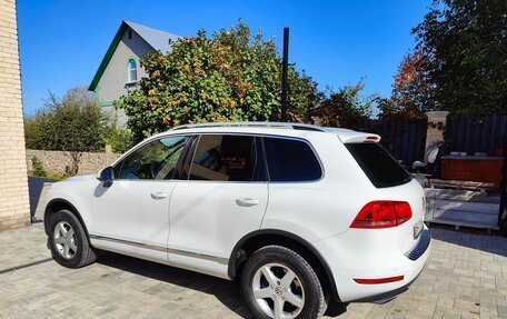 Volkswagen Touareg III, 2013 год, 2 390 000 рублей, 3 фотография