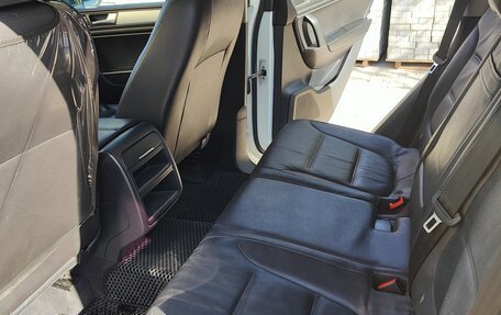 Volkswagen Touareg III, 2013 год, 2 390 000 рублей, 6 фотография