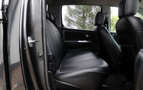 Toyota Hilux VII, 2014 год, 2 401 000 рублей, 12 фотография