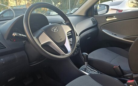 Hyundai Solaris II рестайлинг, 2011 год, 750 000 рублей, 13 фотография