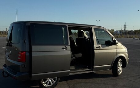 Volkswagen Caravelle T6 рестайлинг, 2018 год, 3 735 000 рублей, 9 фотография