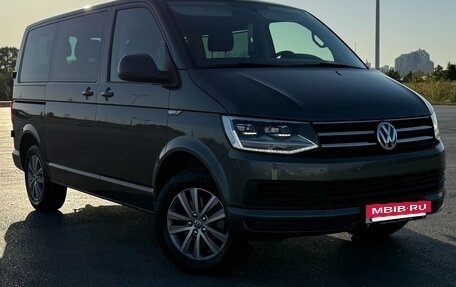 Volkswagen Caravelle T6 рестайлинг, 2018 год, 3 735 000 рублей, 4 фотография
