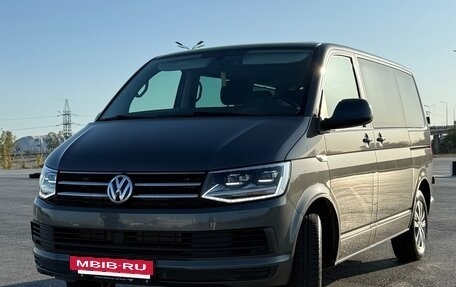 Volkswagen Caravelle T6 рестайлинг, 2018 год, 3 735 000 рублей, 3 фотография
