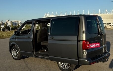 Volkswagen Caravelle T6 рестайлинг, 2018 год, 3 735 000 рублей, 10 фотография