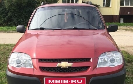 Chevrolet Niva I рестайлинг, 2011 год, 495 000 рублей, 1 фотография
