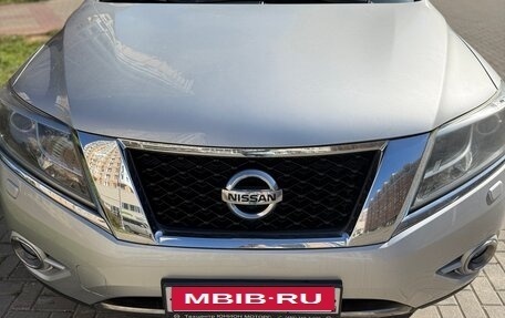 Nissan Pathfinder, 2015 год, 1 800 000 рублей, 1 фотография