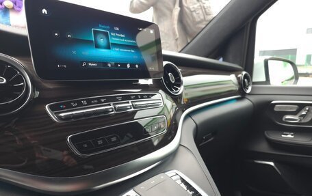 Mercedes-Benz V-Класс, 2020 год, 7 300 000 рублей, 2 фотография